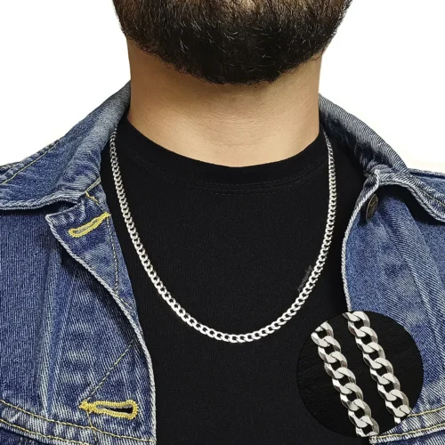 Cadena cubana de plata 925 de 4mm y 60cm para hombre puesta en modelo
