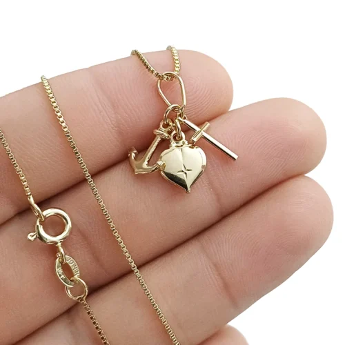 Dije tres gracias en oro laminado con cadena para mujer - Joyería JShop Colombia