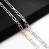 Detalle del tejido 3x1 y broche grabado Italy 925 en cadena de plata italiana 4mm 60cm